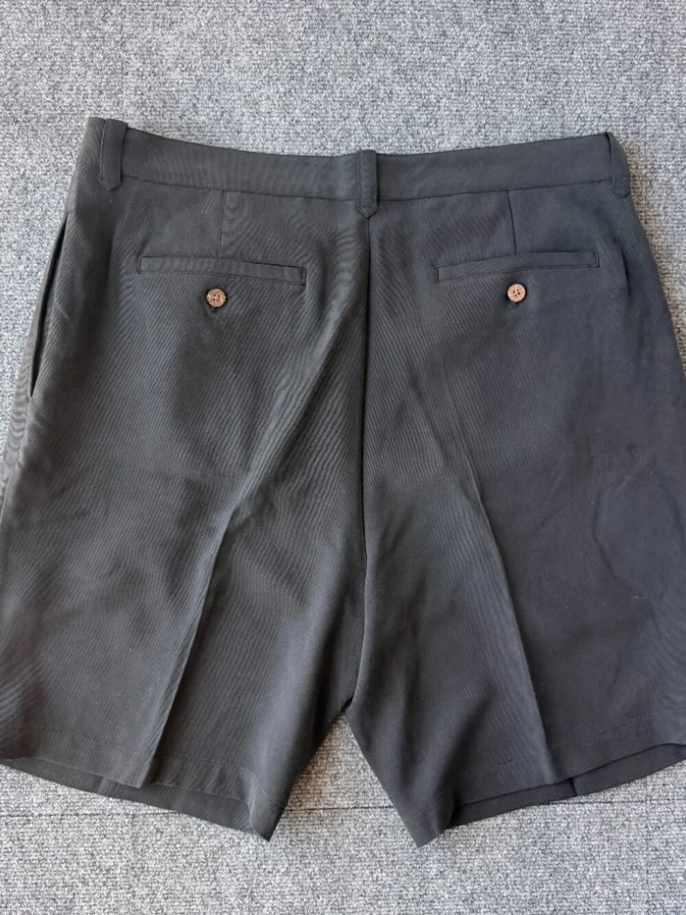 Tommy Bahama 100% Silk Black Pleated Shorts Size 38